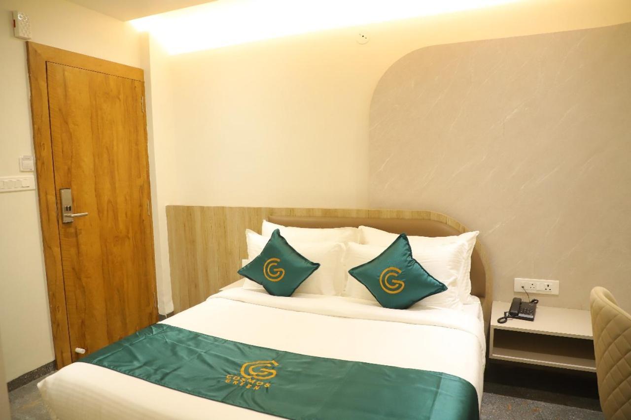 Hotel Cosmos Green Индаур Экстерьер фото